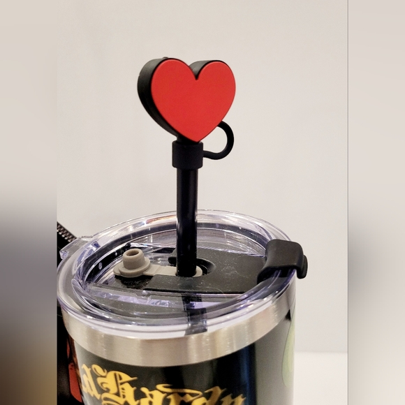 Ed Hardy Tumbler and Wrislet Budle - Picture 3 of 5